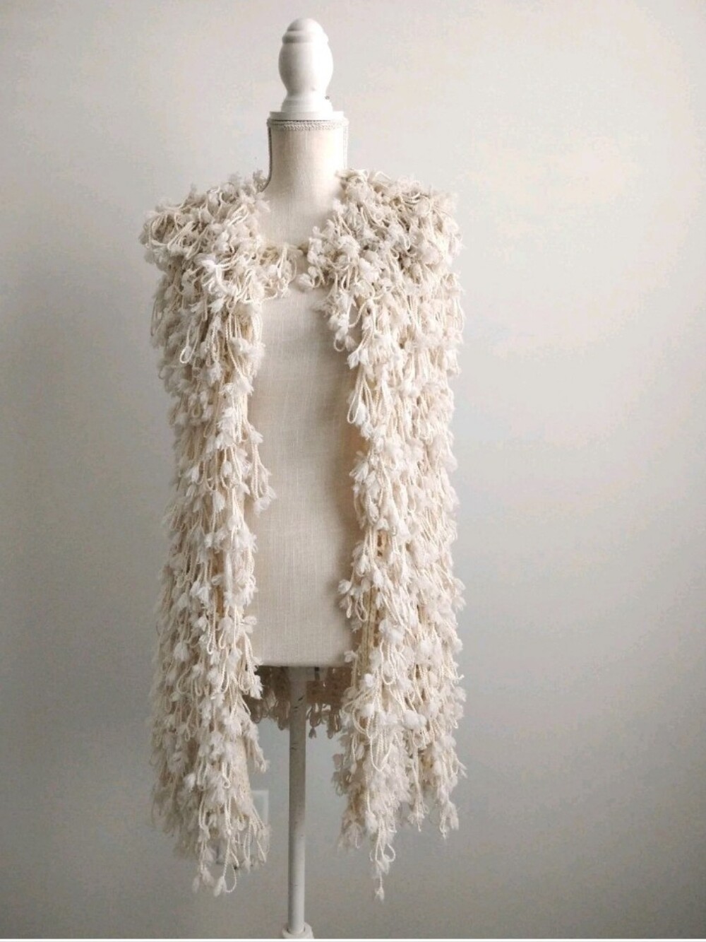Forever 21 Cream Natural Knotted Fringe Vest M Women's